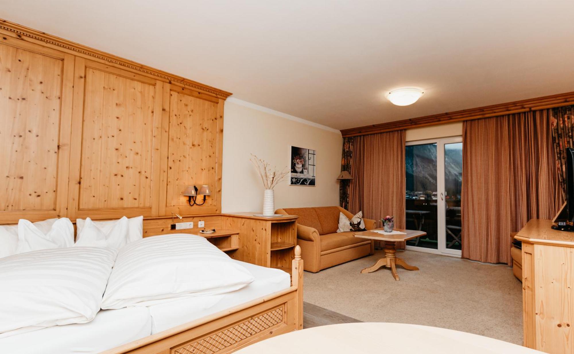 Hotel Hohenfels Tannheim Exteriör bild