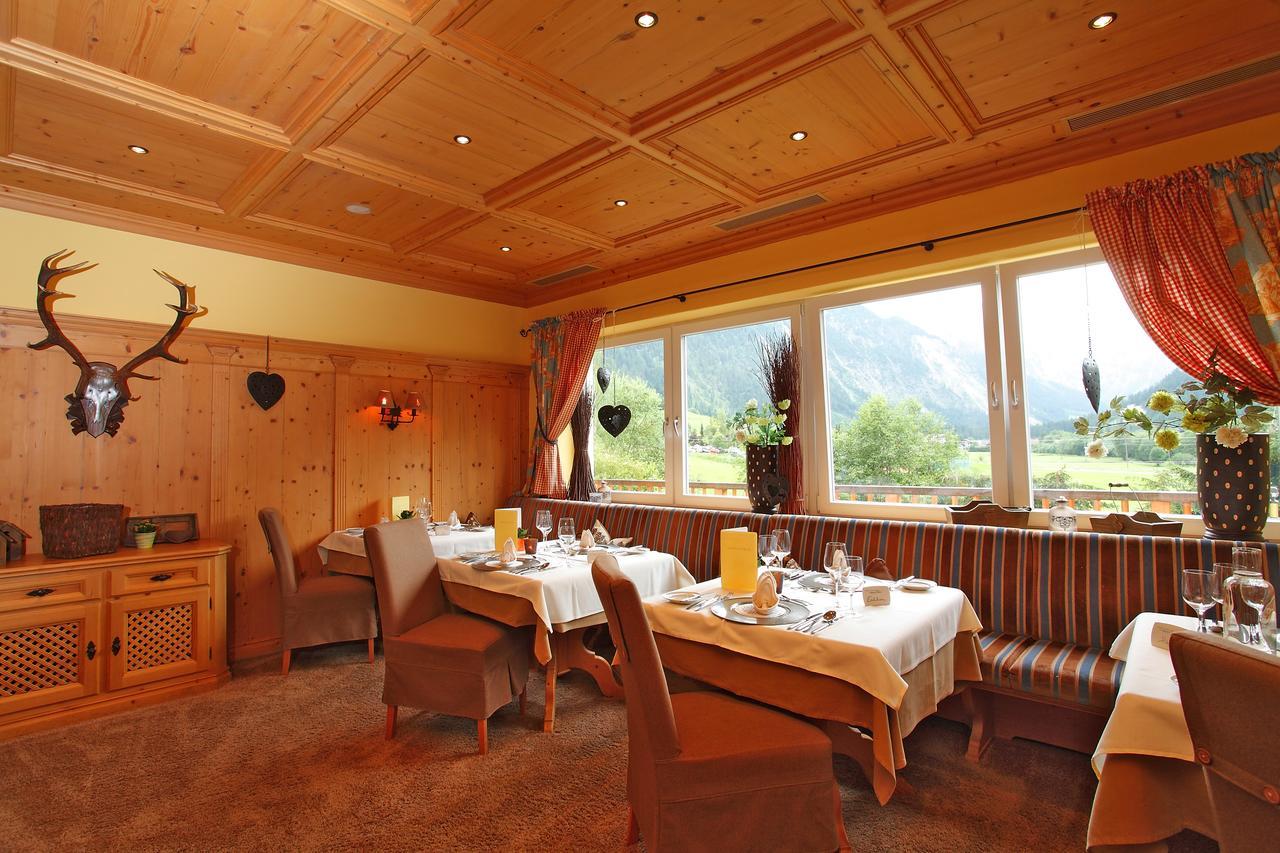Hotel Hohenfels Tannheim Exteriör bild