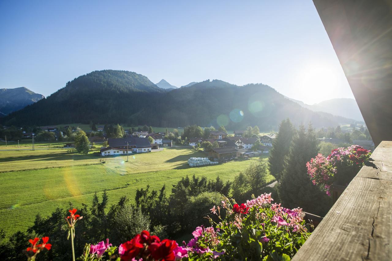 Hotel Hohenfels Tannheim Exteriör bild